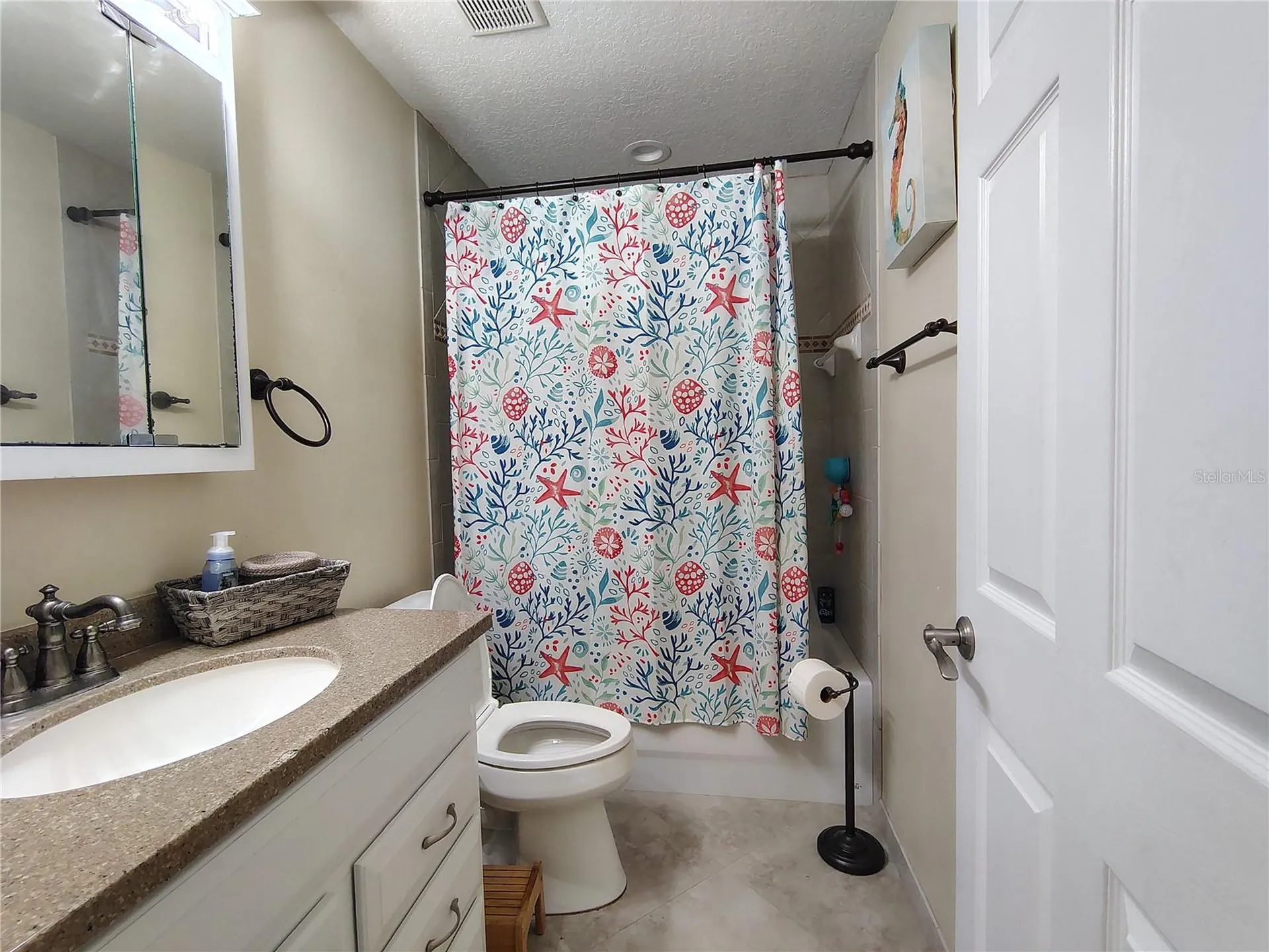 876 Cr 467 Lake Panasoffkee FL 33538