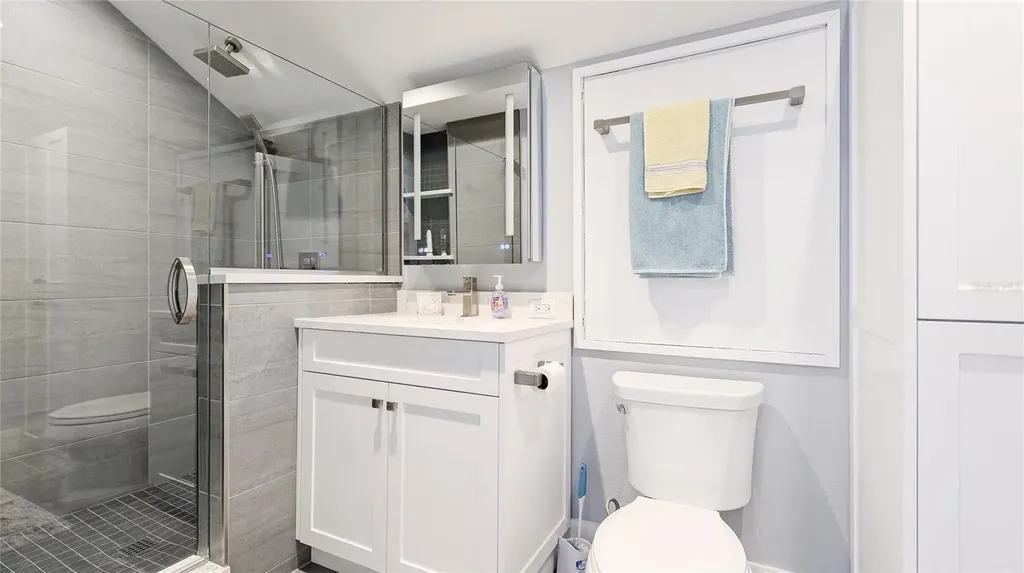 22 Sandy Cove Road Sarasota FL 34242