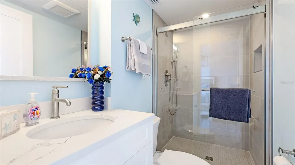 22 Sandy Cove Road Sarasota FL 34242