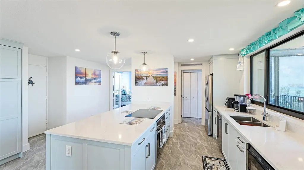 22 Sandy Cove Road Sarasota FL 34242