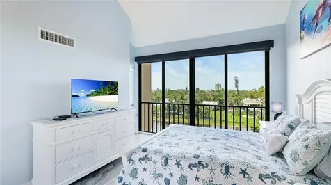 22 Sandy Cove Road Sarasota FL 34242