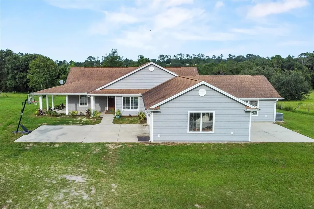 41636 Outlaw Lane Weirsdale FL 32195