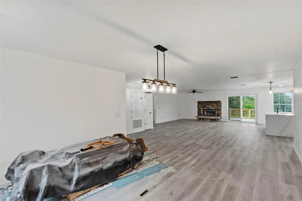 41636 Outlaw Lane Weirsdale FL 32195