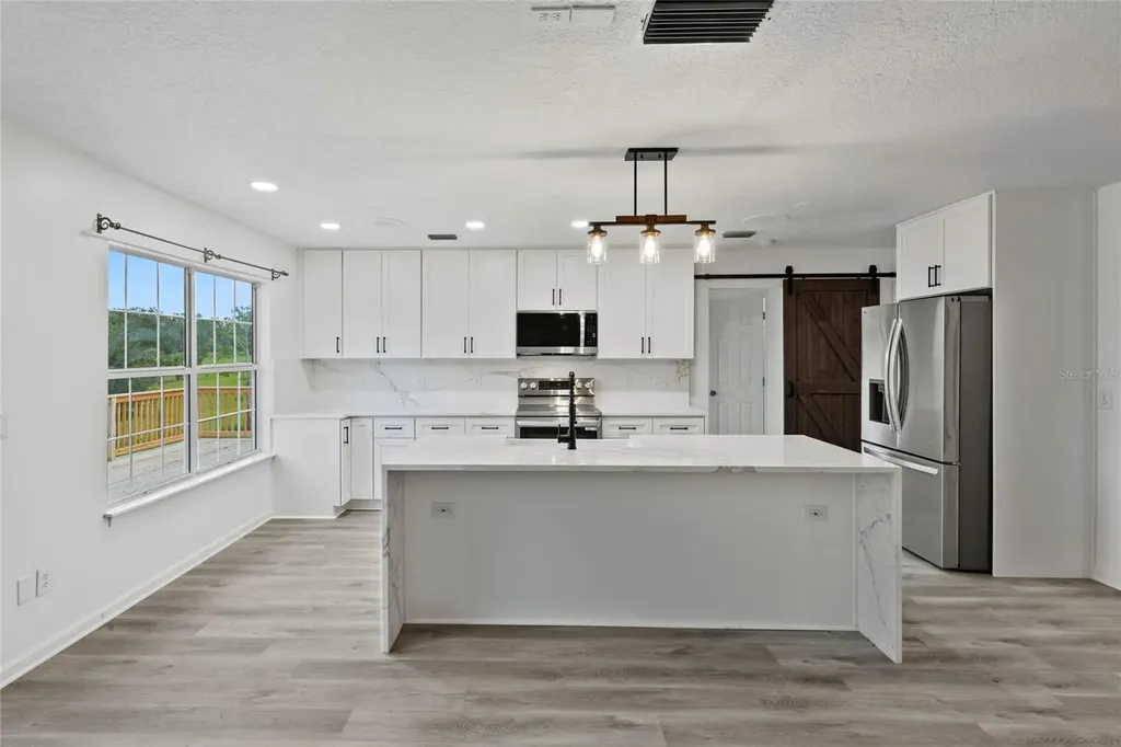 41636 Outlaw Lane Weirsdale FL 32195
