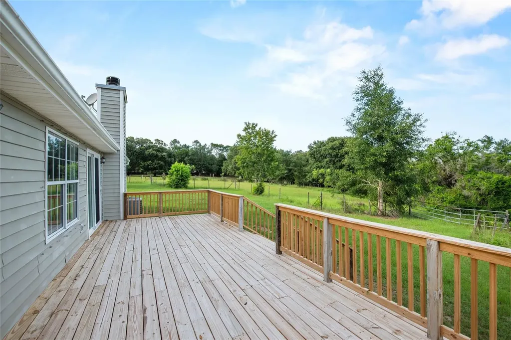 41636 Outlaw Lane Weirsdale FL 32195