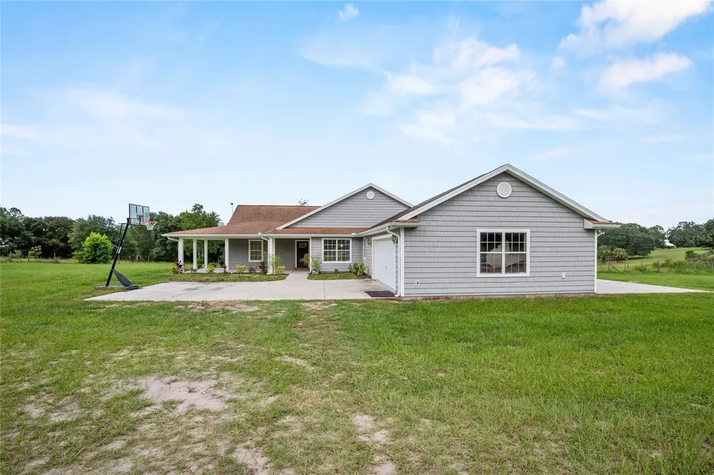 41636 Outlaw Lane Weirsdale FL 32195
