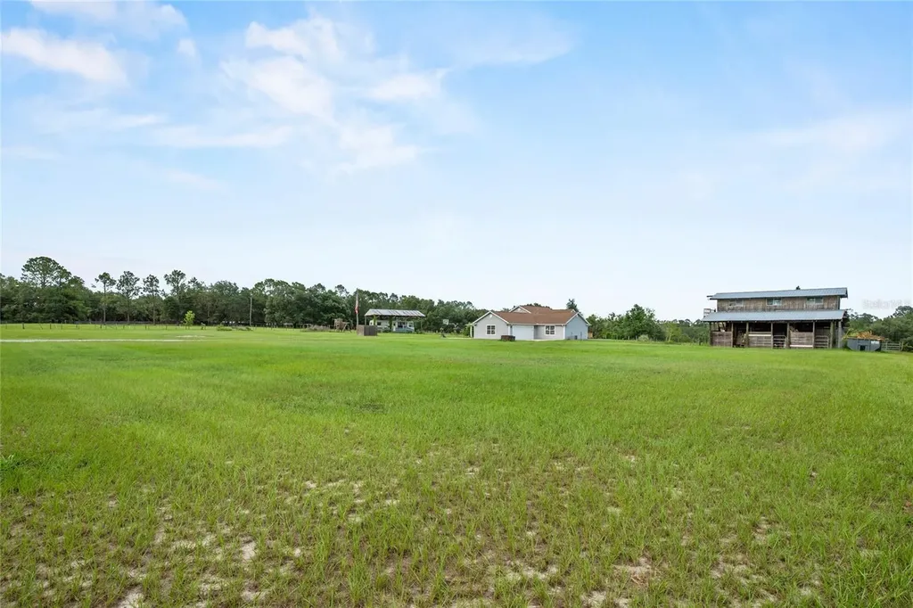 41636 Outlaw Lane Weirsdale FL 32195