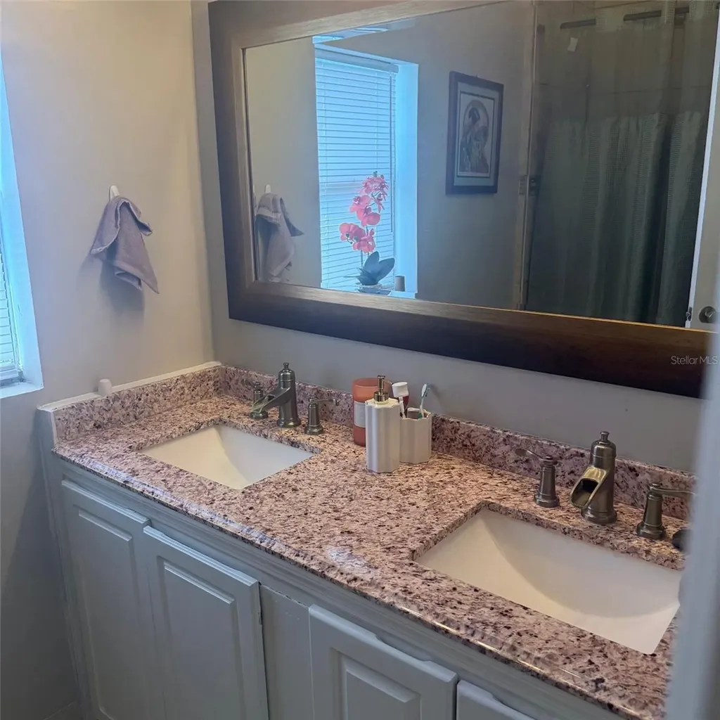 10004 Ethel Street Gibsonton FL 33534