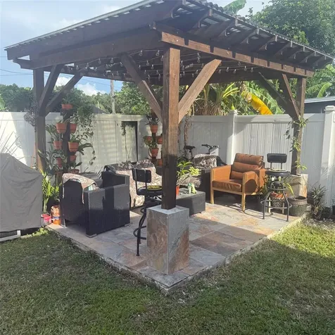 10004 Ethel Street Gibsonton FL 33534