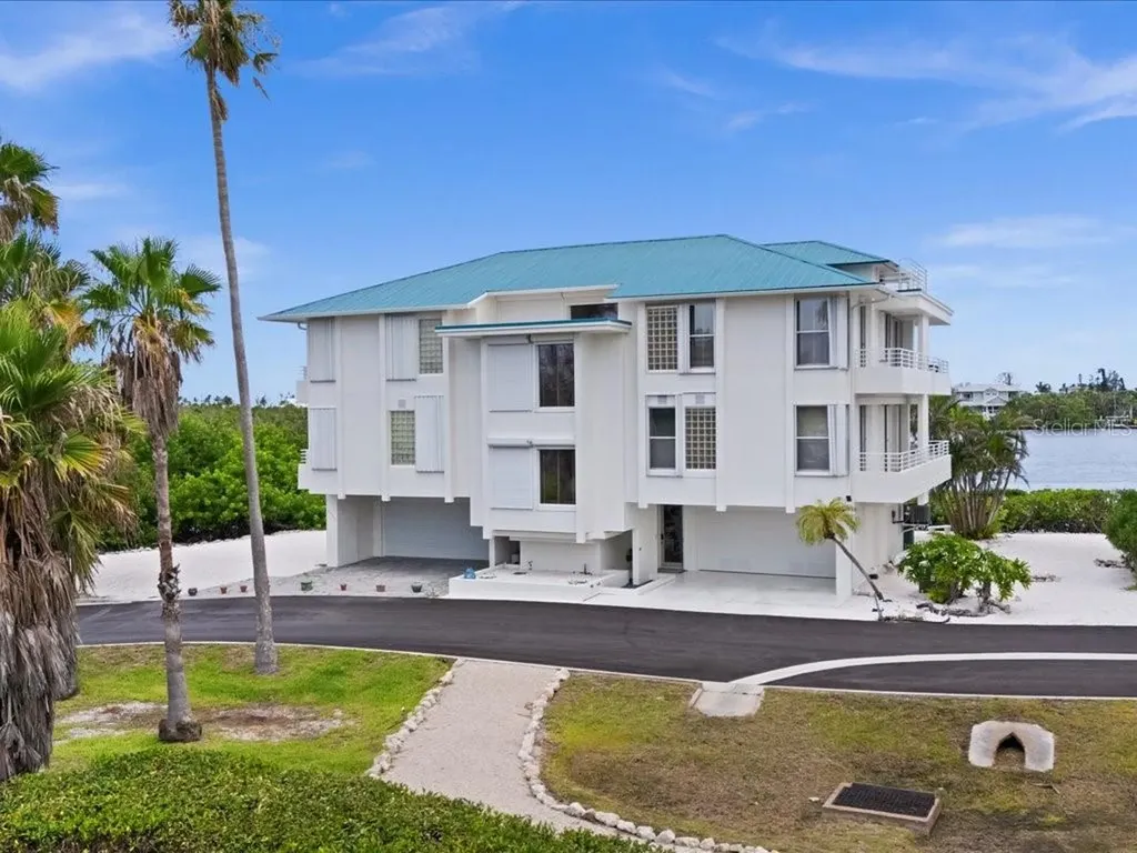 8041 Bay Pointe Drive Englewood FL 34224