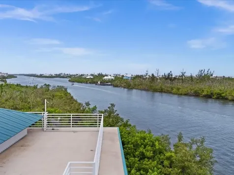 8041 Bay Pointe Drive Englewood FL 34224