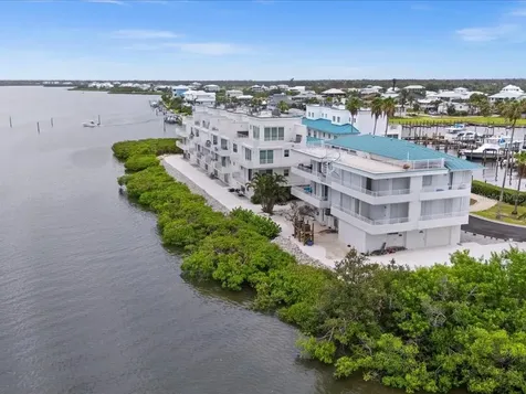 8041 Bay Pointe Drive Englewood FL 34224
