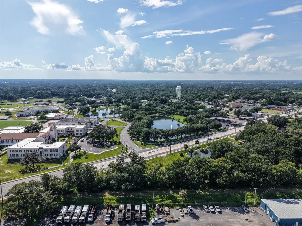 S 14th Street Leesburg FL 34748