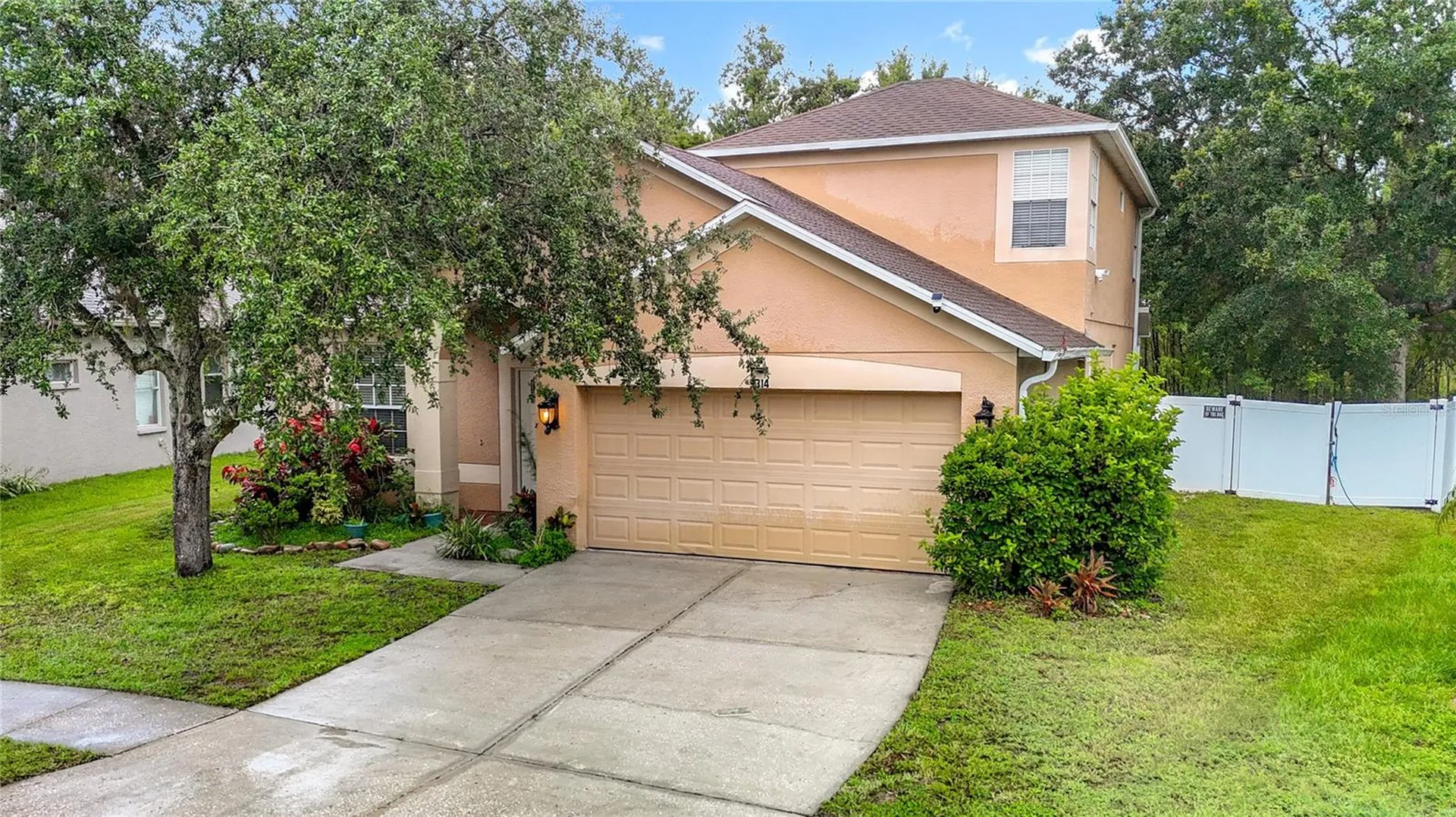 9314 Black Thorn Loop Land O Lakes FL 34638