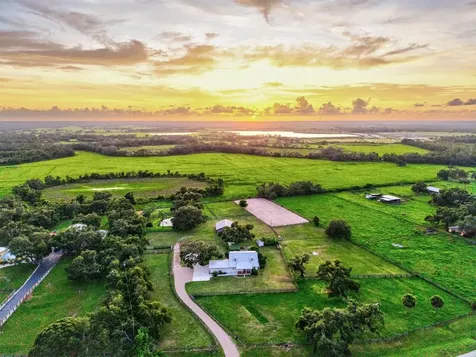 5710 Vanderipe Road Sarasota FL 34241
