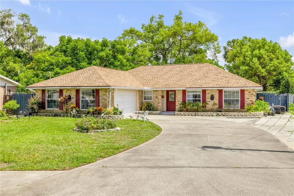 520 Dixson Street Orange City FL 32763