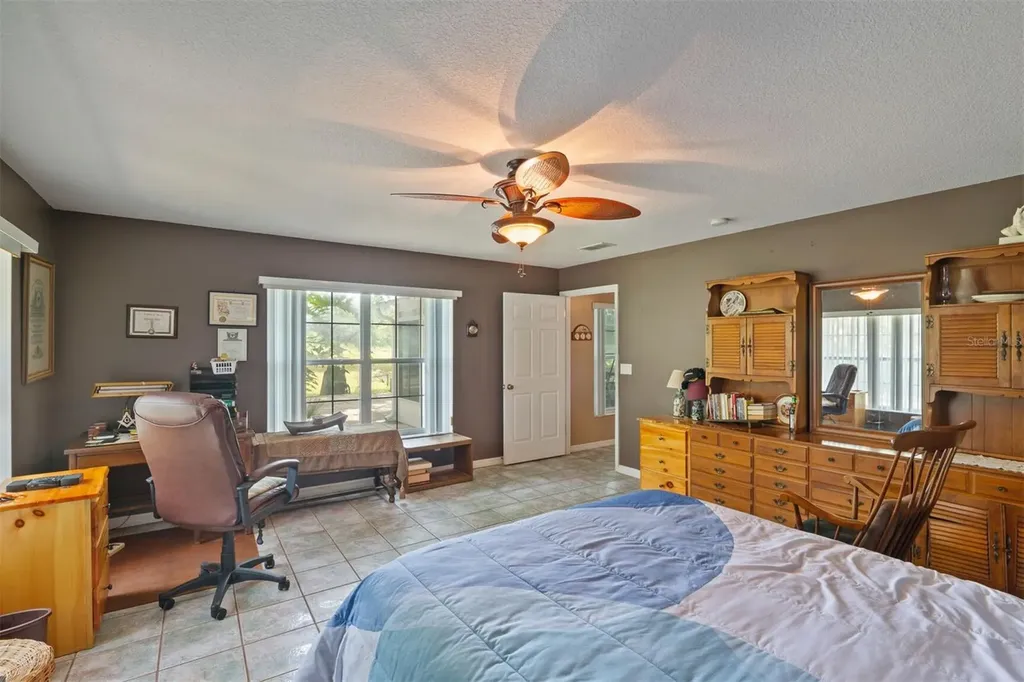 8465 NW 186th Street Reddick FL 32686