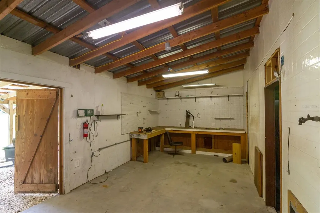 8465 NW 186th Street Reddick FL 32686