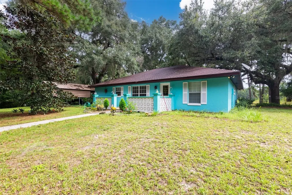 8465 NW 186th Street Reddick FL 32686