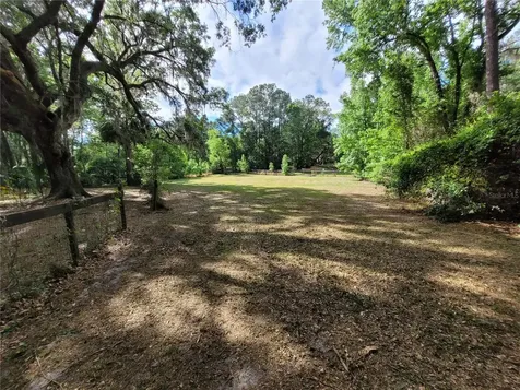 8465 NW 186th Street Reddick FL 32686