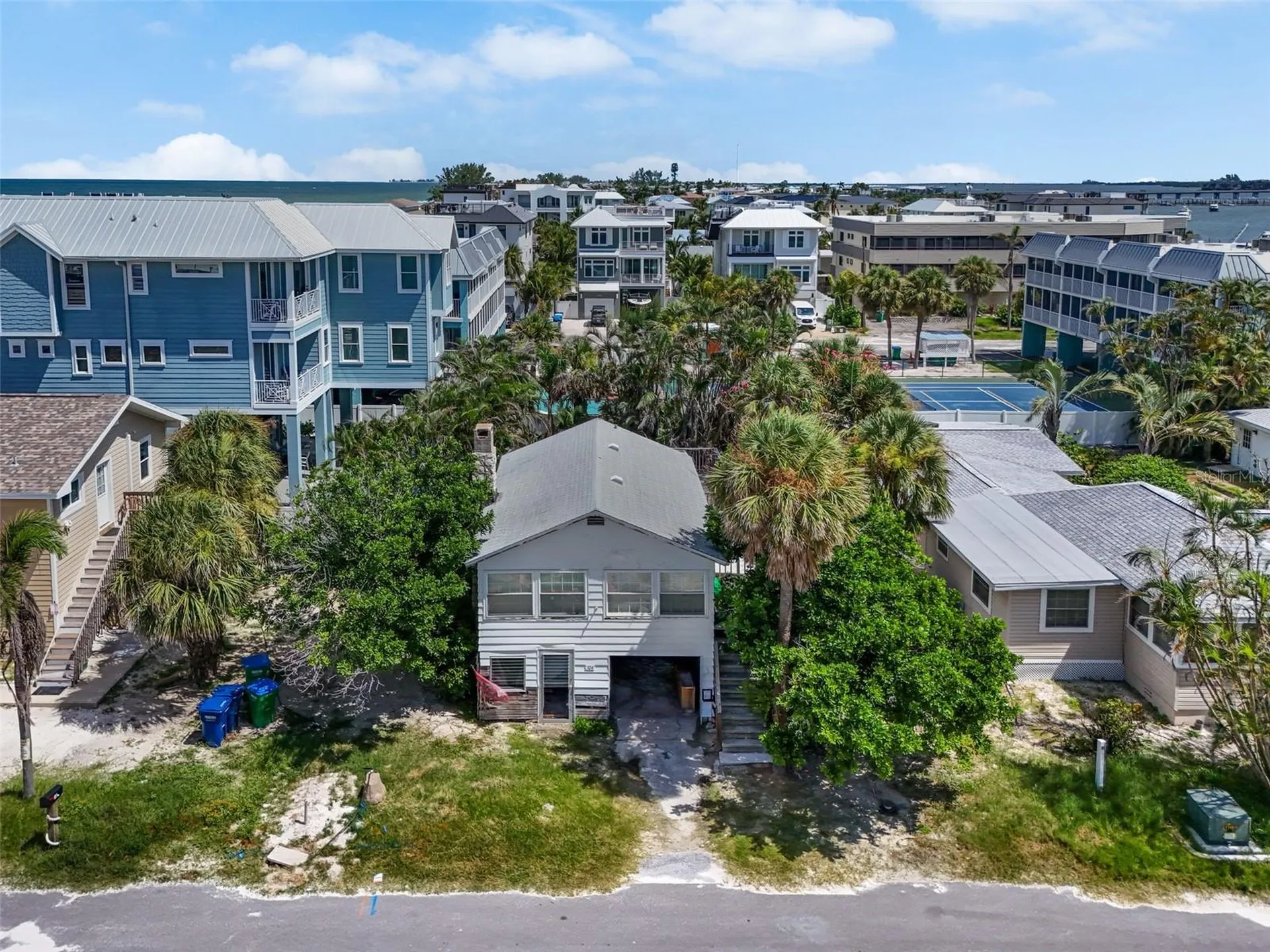 104 10th Street S Bradenton Beach FL 34217