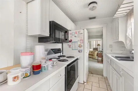 104 10th Street S Bradenton Beach FL 34217