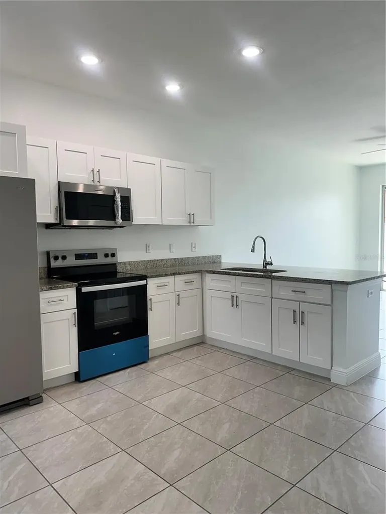 810 Glastonbury Drive Kissimmee FL 34758