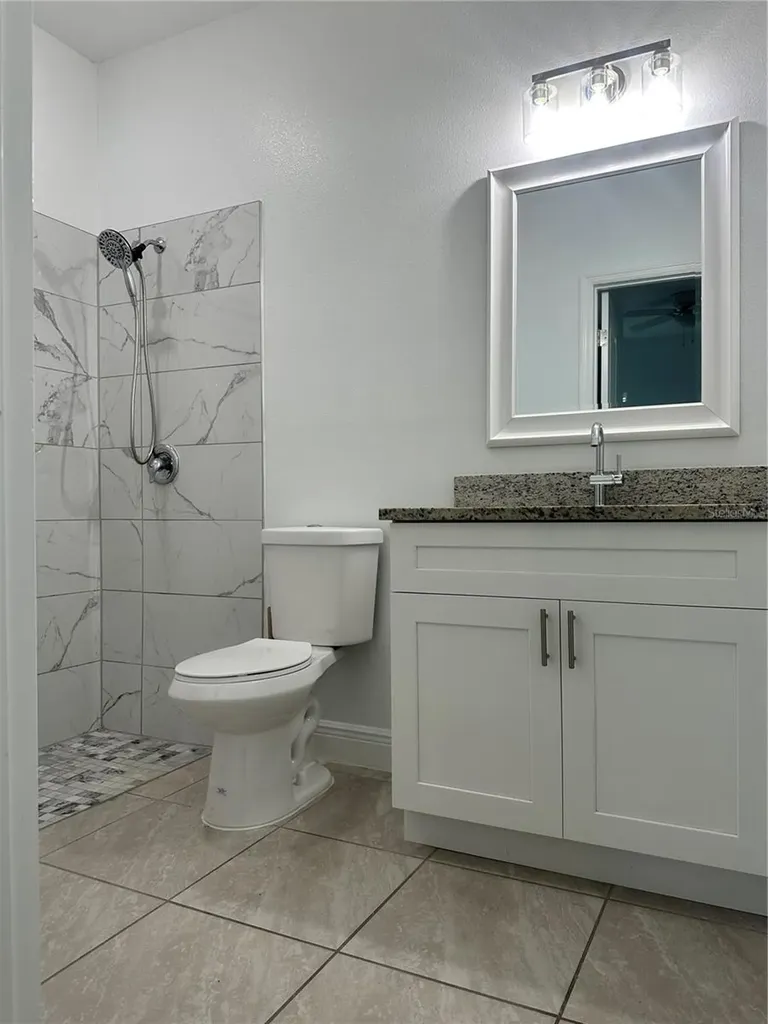 810 Glastonbury Drive Kissimmee FL 34758