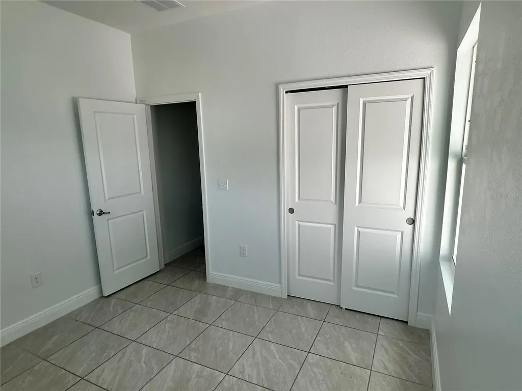 810 Glastonbury Drive Kissimmee FL 34758