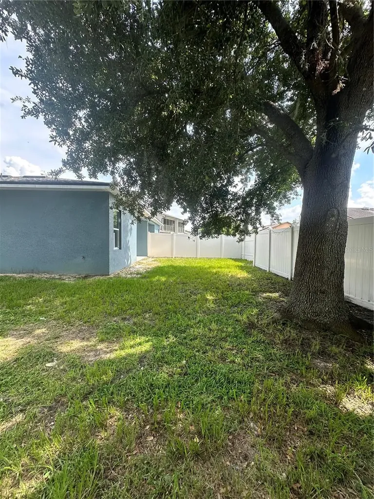 810 Glastonbury Drive Kissimmee FL 34758