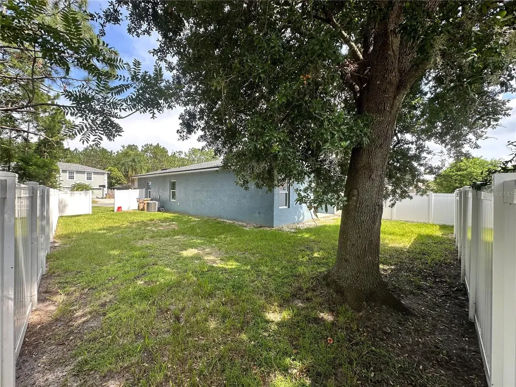 810 Glastonbury Drive Kissimmee FL 34758