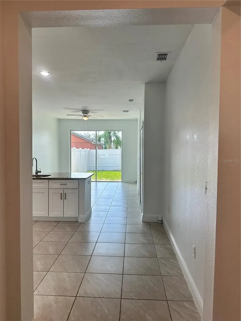 810 Glastonbury Drive Kissimmee FL 34758