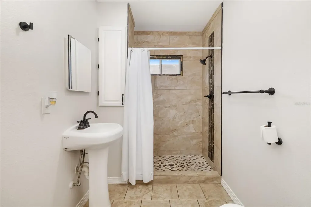 1603 17th Street W Bradenton FL 34205