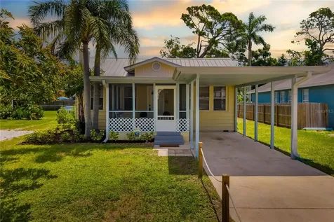 1603 17th Street W Bradenton FL 34205