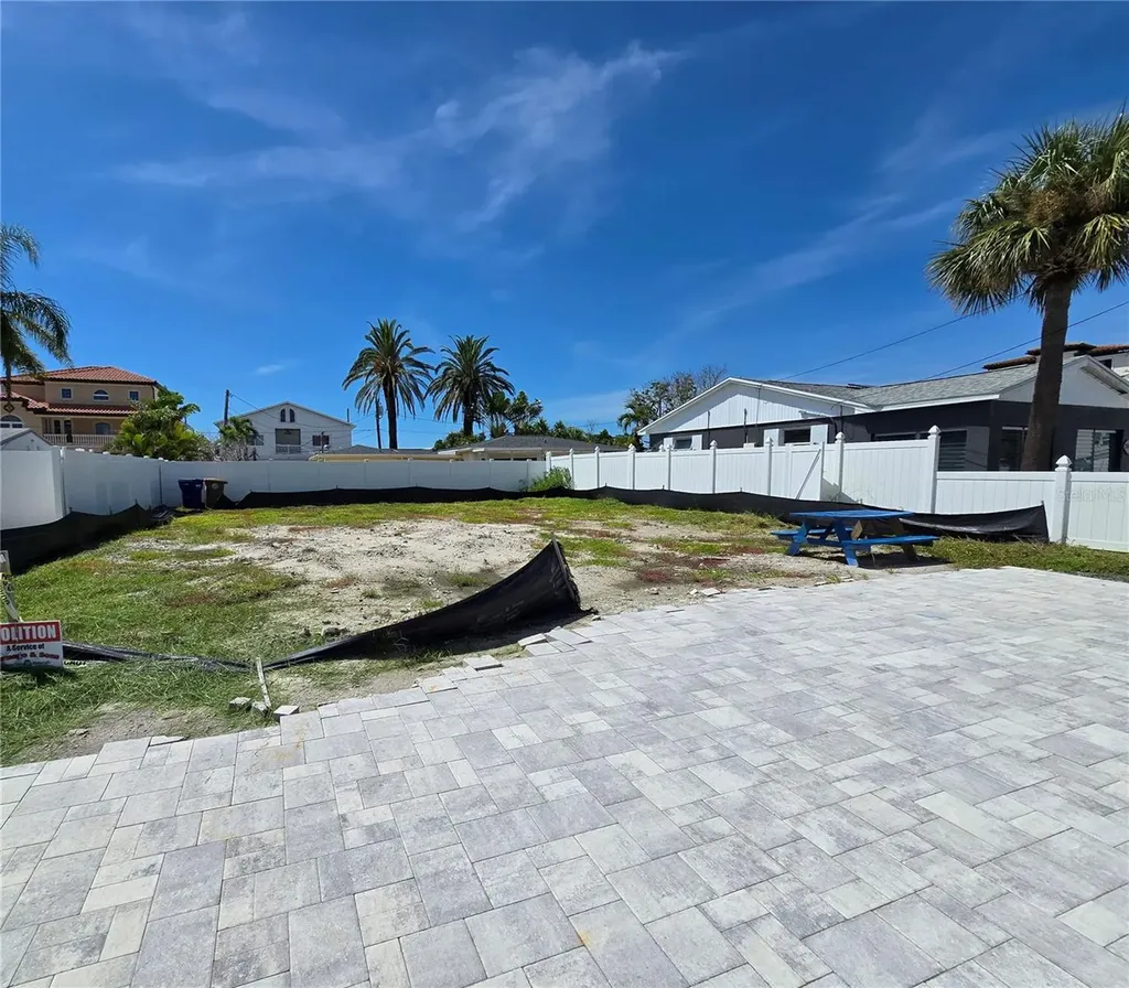 356 144th Avenue Madeira Beach FL 33708