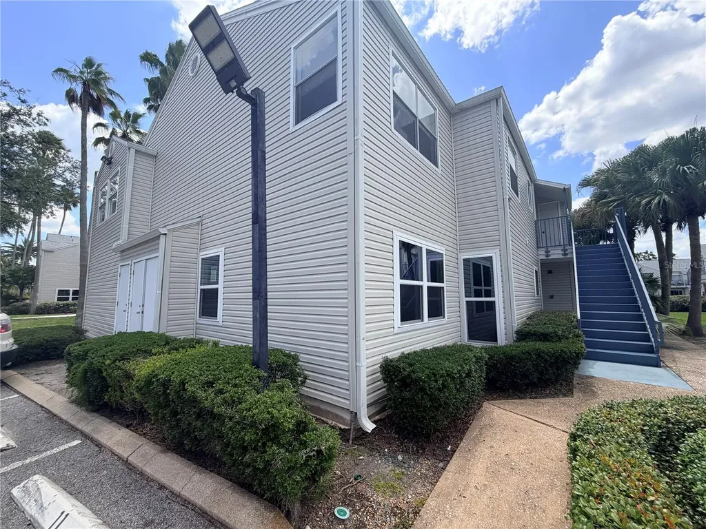 2516 Woodgate Boulevard Orlando FL 32822
