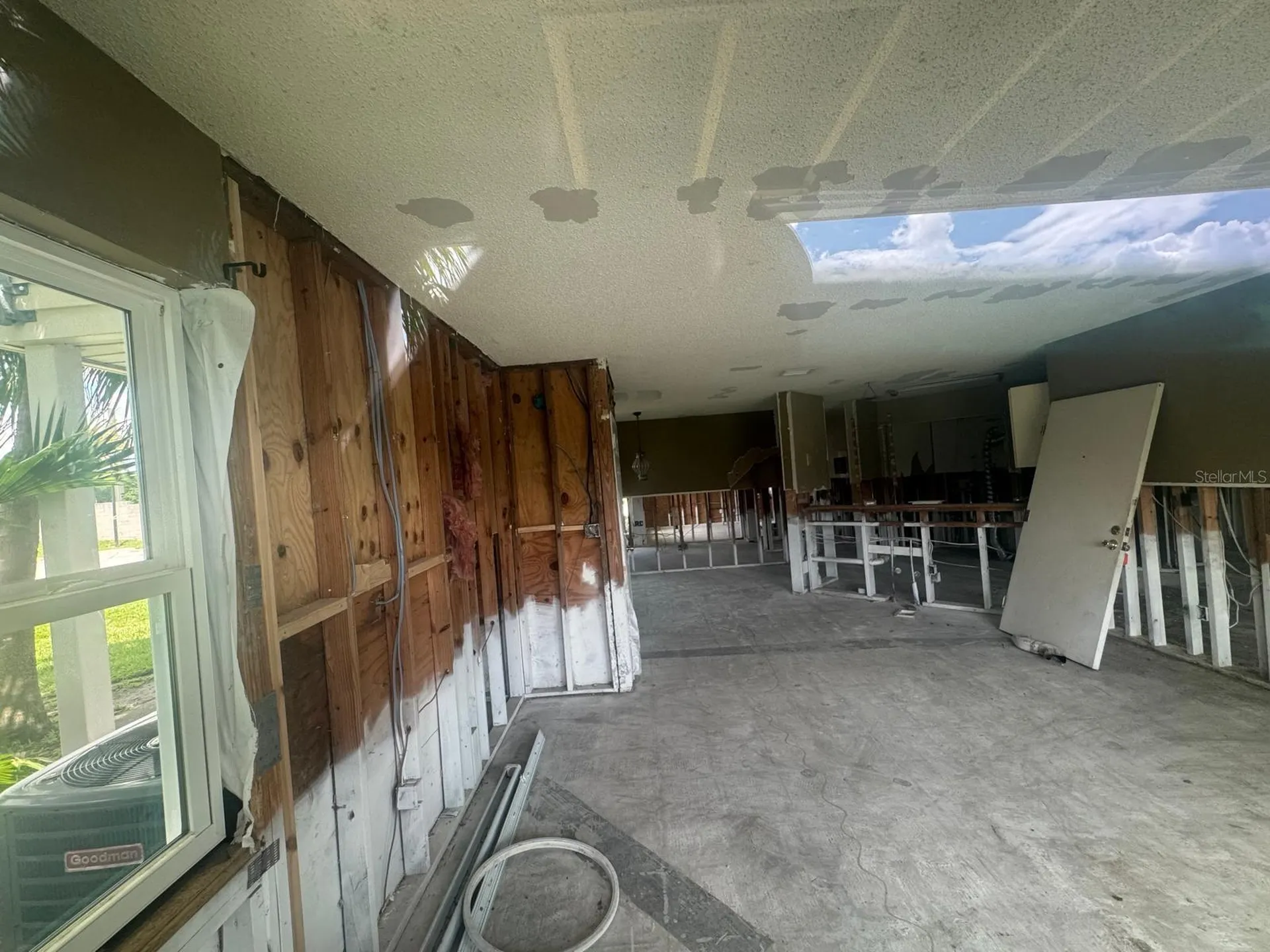 2516 Woodgate Boulevard Orlando FL 32822