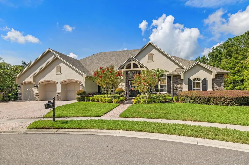 5001 Waydale Lane Tampa FL 33647