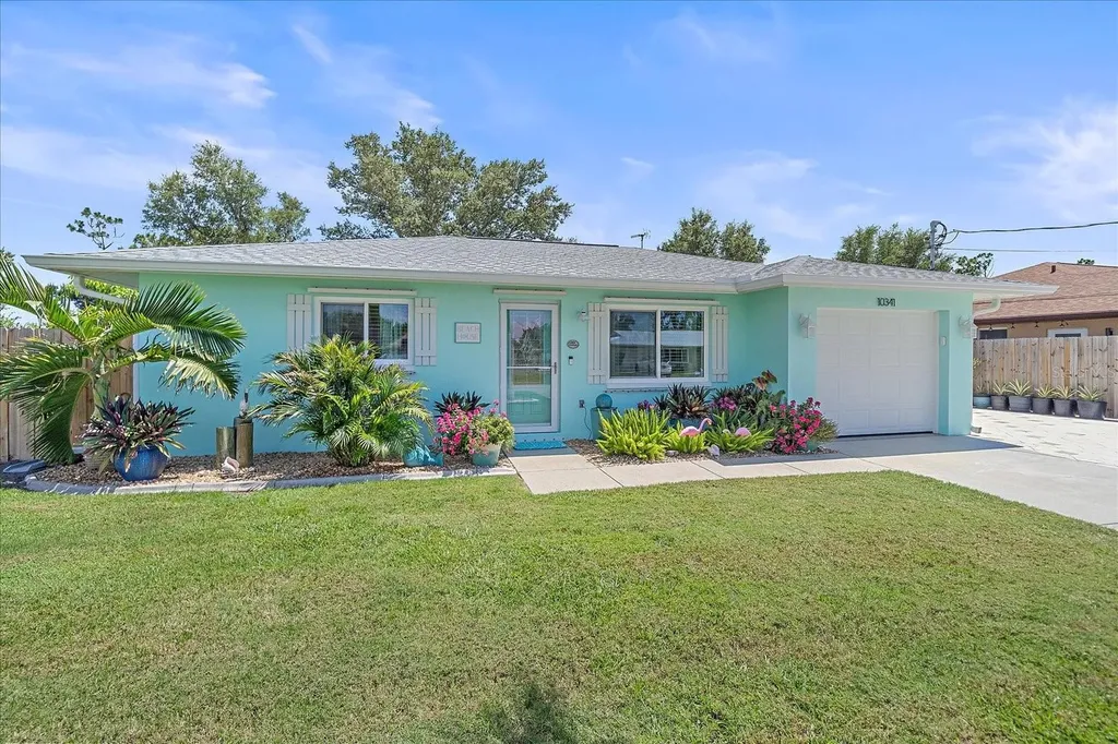 10341 Greenway Avenue Englewood FL 34224