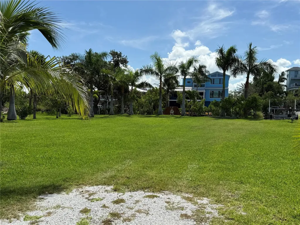 124 Burns Road Terra Ceia FL 34250