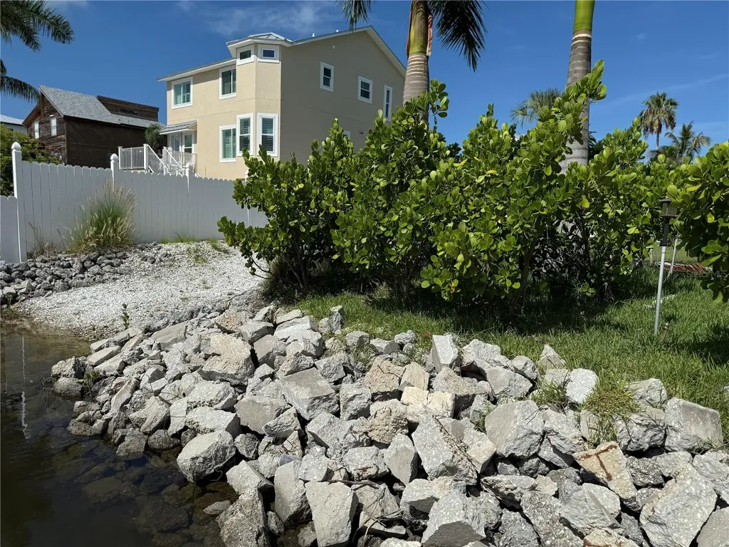 124 Burns Road Terra Ceia FL 34250