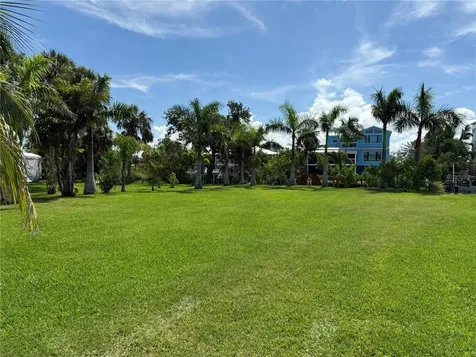 124 Burns Road Terra Ceia FL 34250