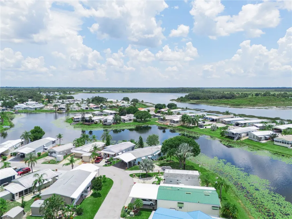 17 Red Quill Circle Lake Wales FL 33898