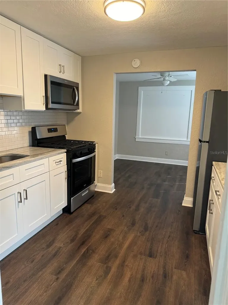 2065 N Betty Lane Clearwater FL 33755