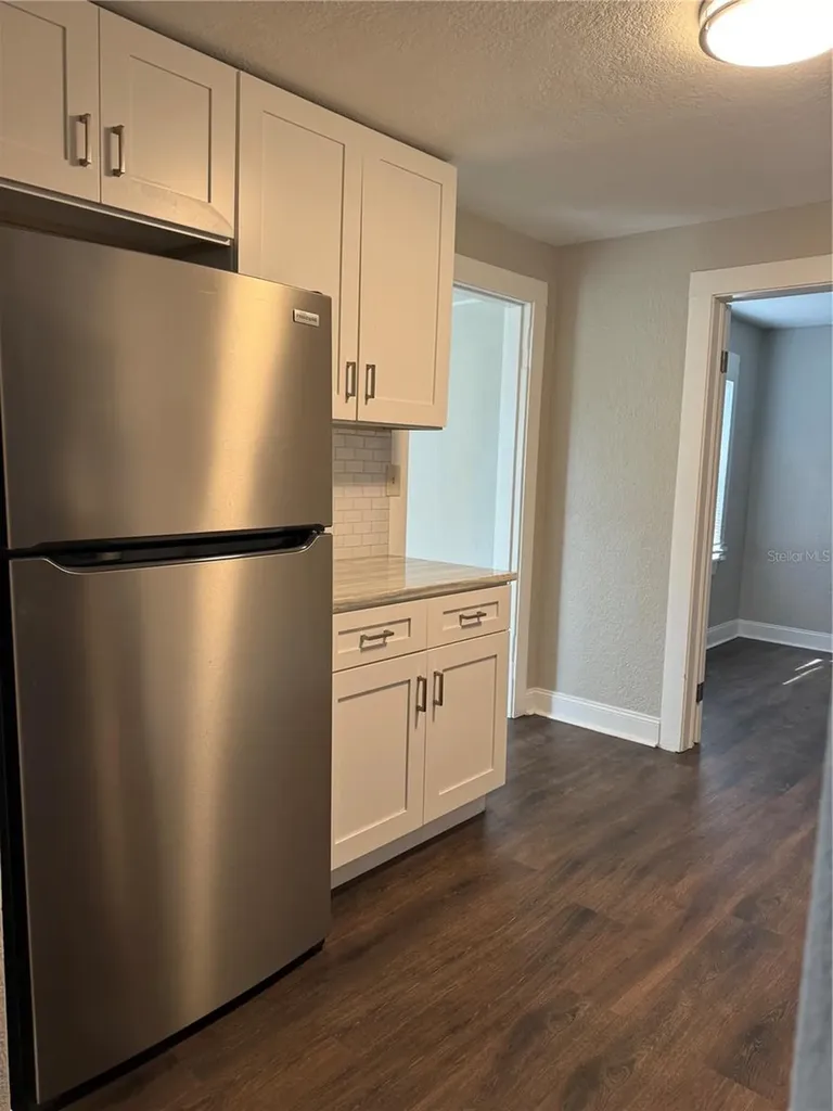 2065 N Betty Lane Clearwater FL 33755