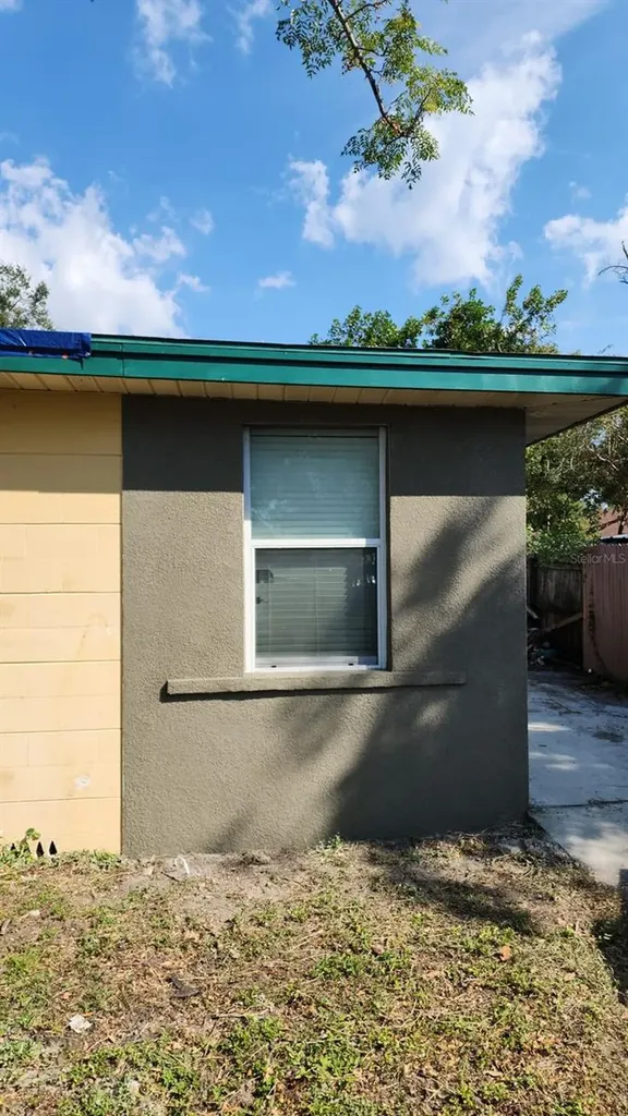 2065 N Betty Lane Clearwater FL 33755