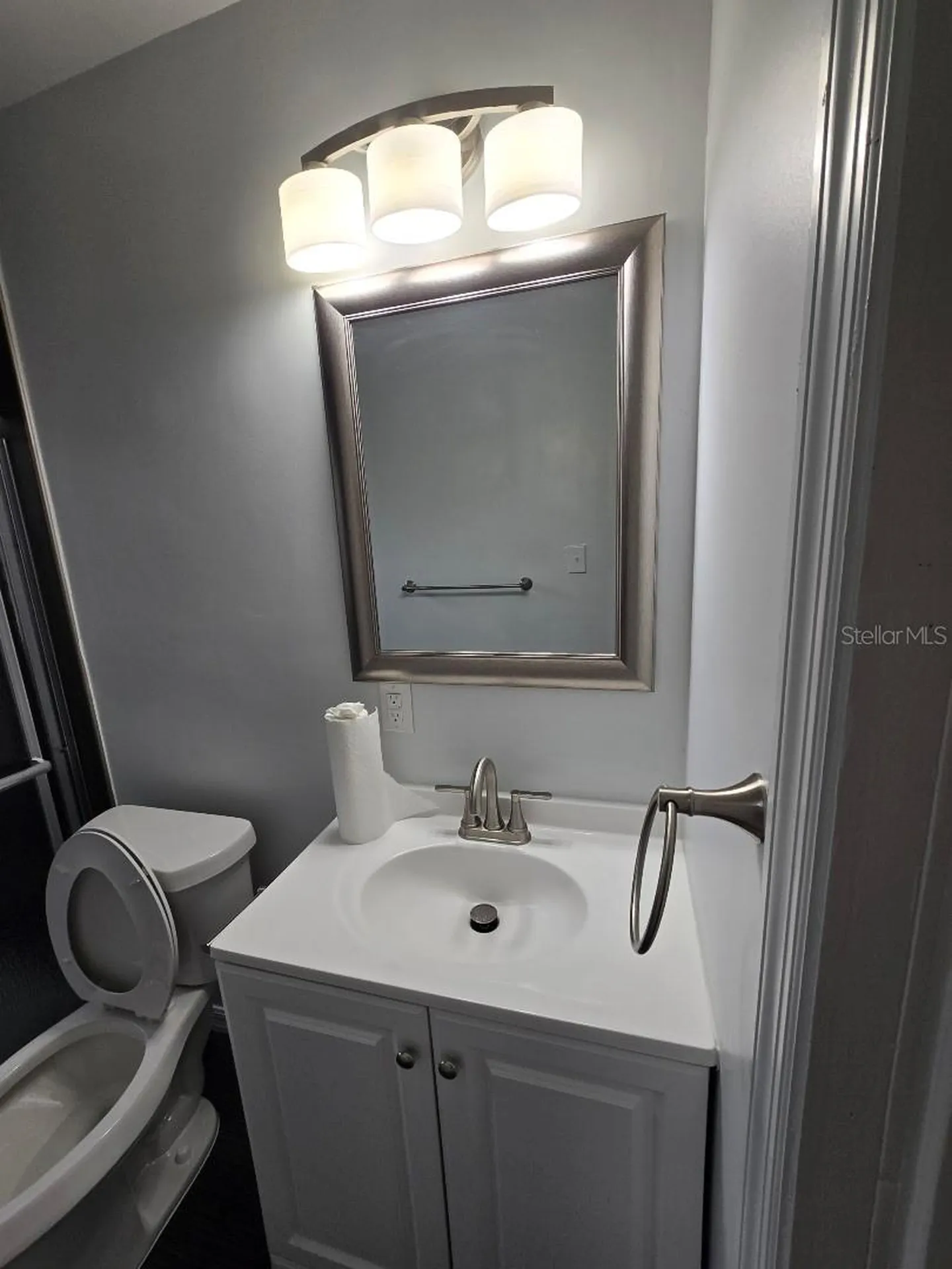 2065 N Betty Lane Clearwater FL 33755