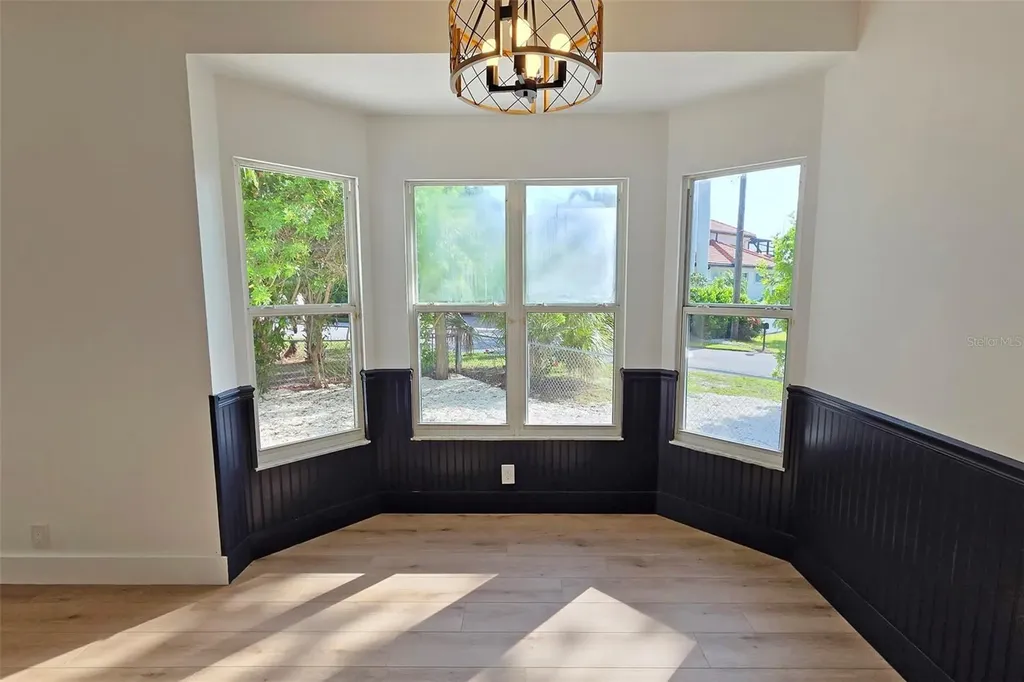 4074 Redbird Circle Sarasota FL 34231