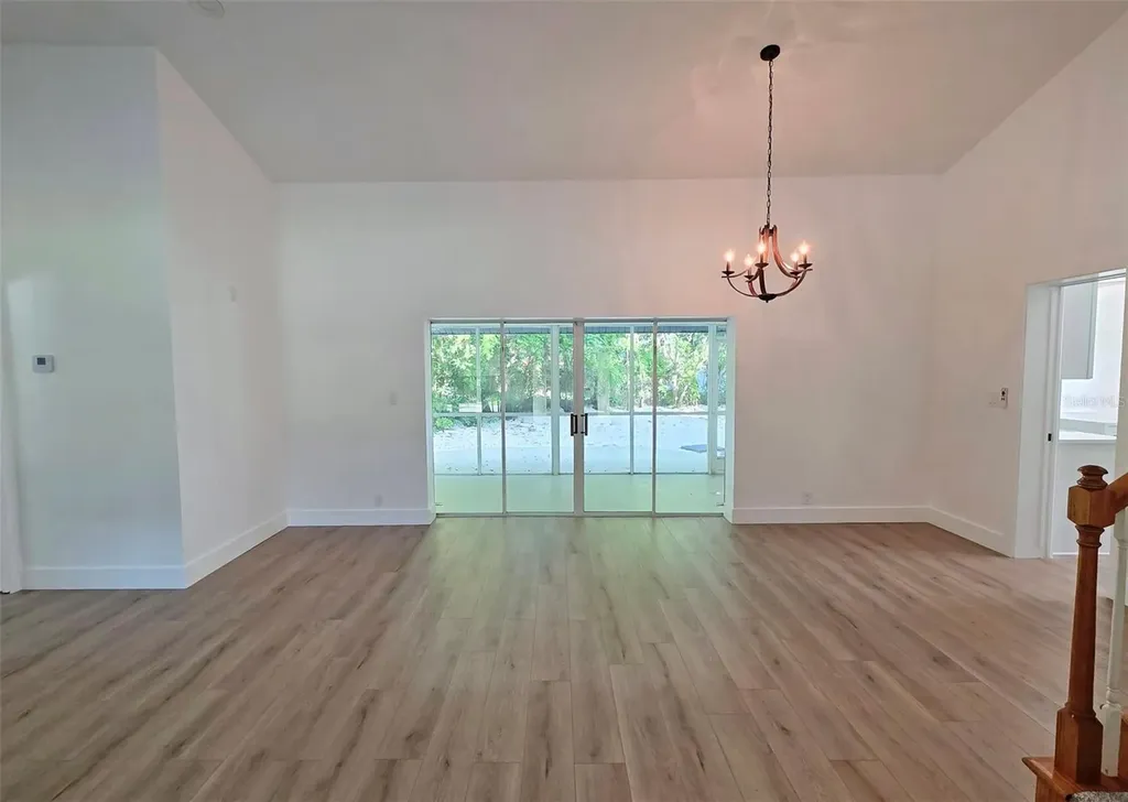 4074 Redbird Circle Sarasota FL 34231