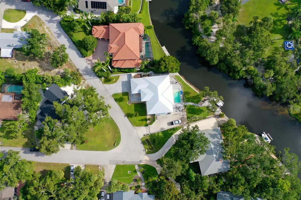 4074 Redbird Circle Sarasota FL 34231